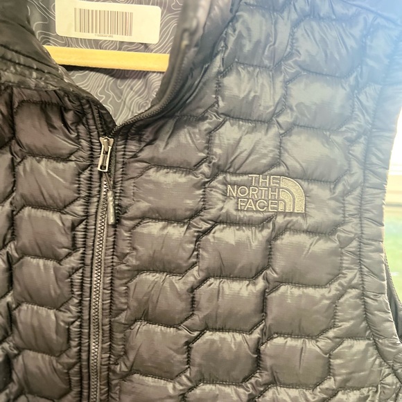 Unisex northface puffer jacket - Picture 5 of 5